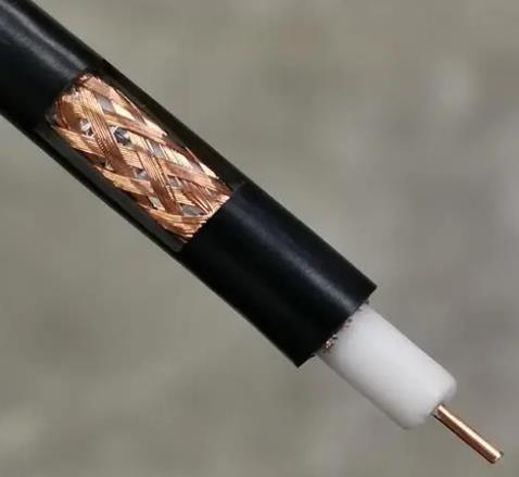 南(nan)粵(yue)電纜(lan)的結構(gou)元件組(zu)成(cheng)和幾(ji)種編(bian)織(zhi)層的作(zuo)用