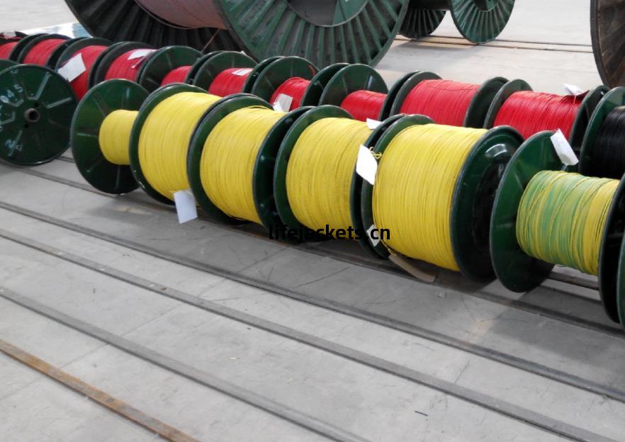 南粵(yue)電(dian)纜和電(dian)線(xian)有哪些(xie)區(qu)別